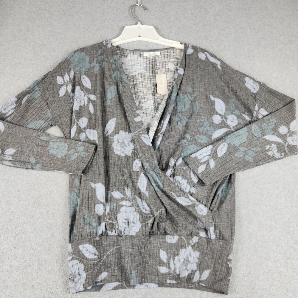 Maurices Surplice Top Womens XS Gray Floral Ribbed Long Sleeve Everyday Wear